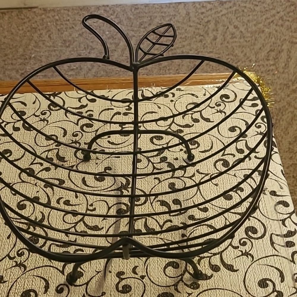 Apple Basket 